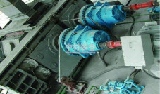 輥壓機(jī) 輥壓機(jī)